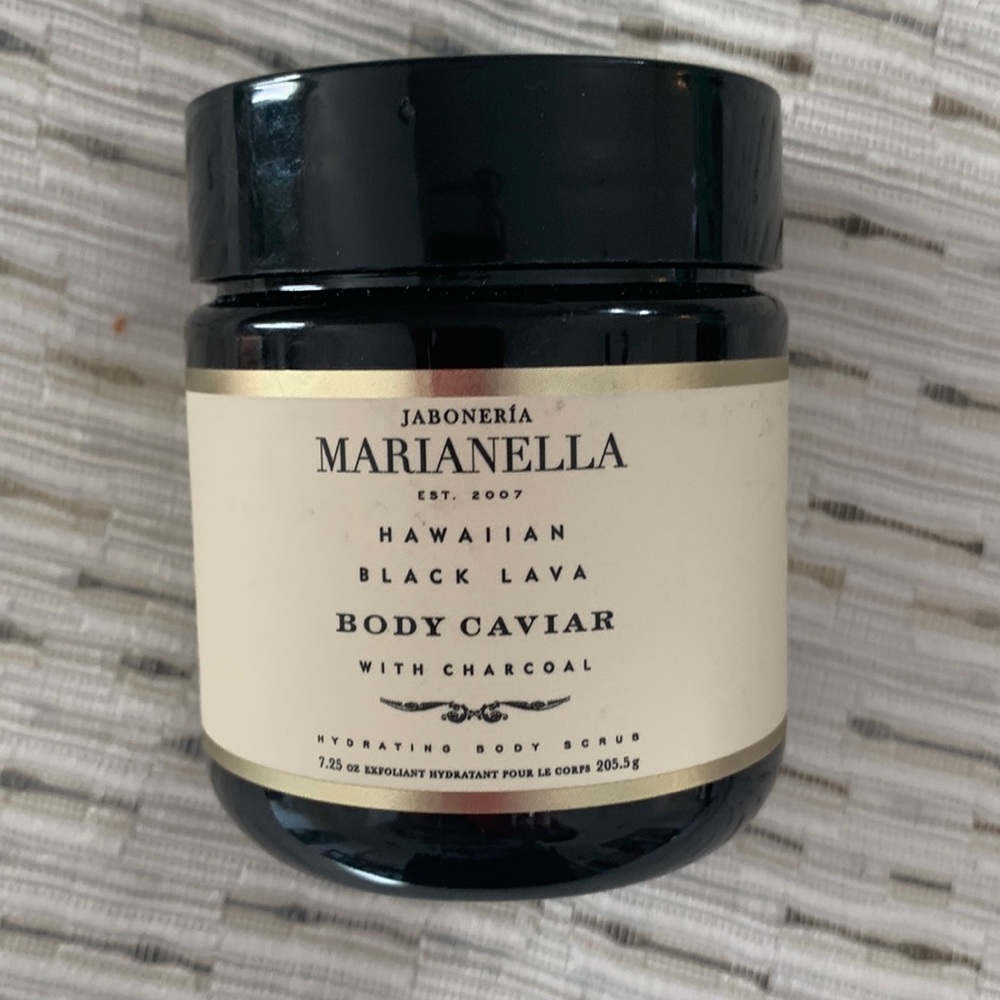 Marianella Hawaiian Black Lava Body Caviar